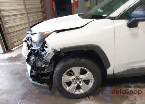 2021 Toyota Rav4 Le z USA, uszkodzony, nr VIN 2T3H1RFV0MC155822